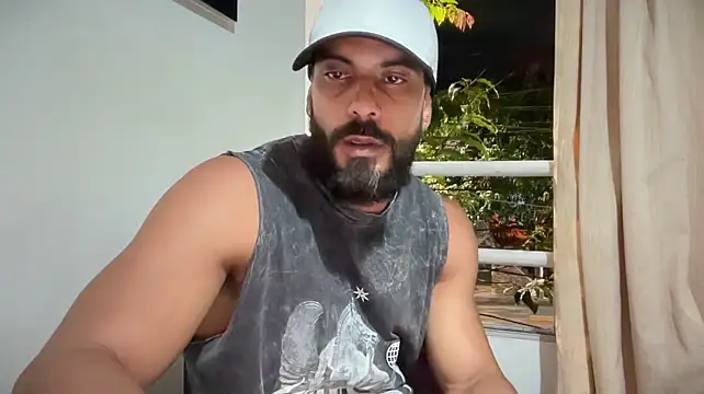 romeolovedark stripchat live cam model