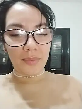 shio_26 stripchat live cam model