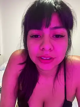 Miaaromero stripchat live cam model