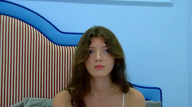 SophiaProve stripchat live cam model