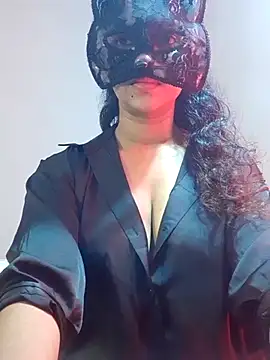 Chathunii stripchat live cam model