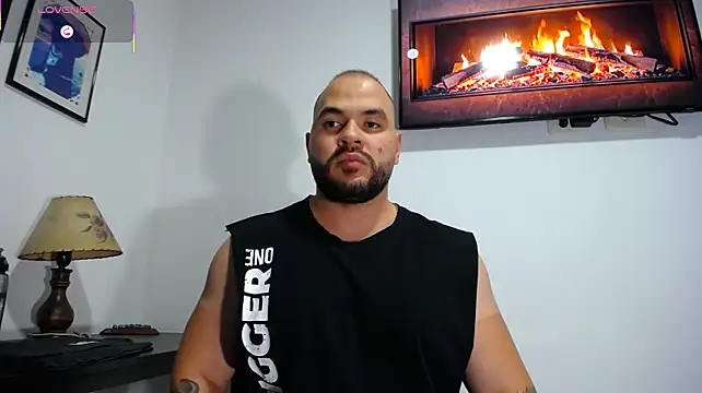 Hershell_XXL stripchat live cam model