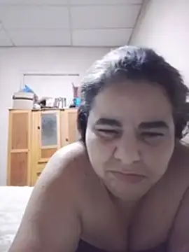 Golositadeamor stripchat live cam model
