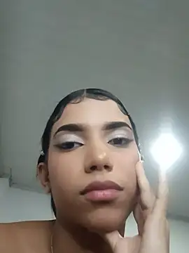 Sofia_Ji stripchat live cam model