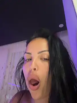 chiennemelina stripchat live cam model