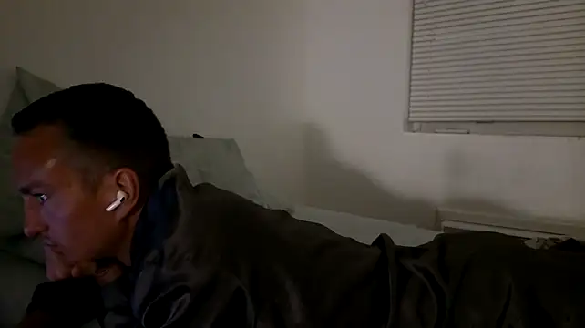TheDaddy005 stripchat live cam model