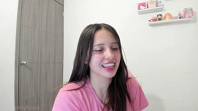 ImBunnyNova stripchat live cam model