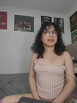 little__ammy stripchat live cam model