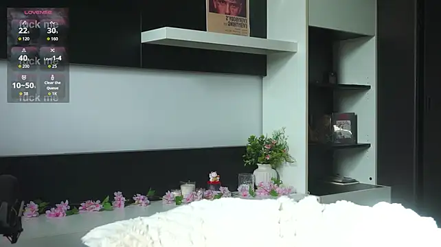 EvaAndLuna stripchat live cam model