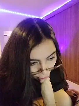 Roxxy_Sade stripchat live cam model