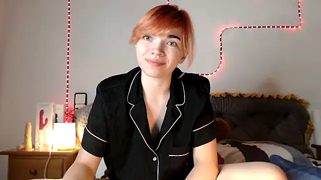 olivka-flower stripchat live cam model