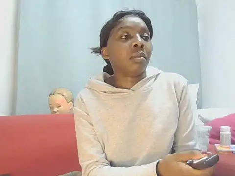 Sexxybella27 stripchat live cam model