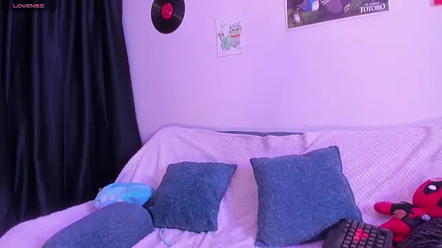 MonxxsLove stripchat live cam model