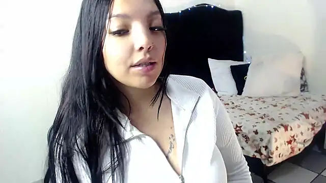 loren_tits24 stripchat live cam model