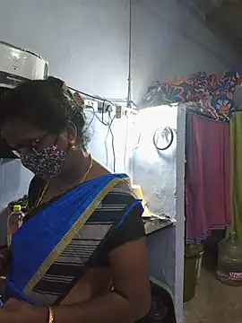 umashreetamil stripchat live cam model