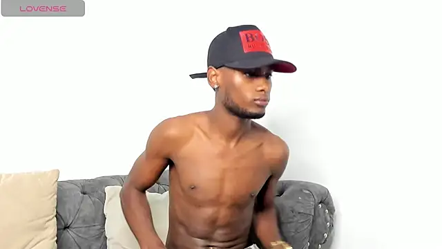 BennBrown stripchat live cam model