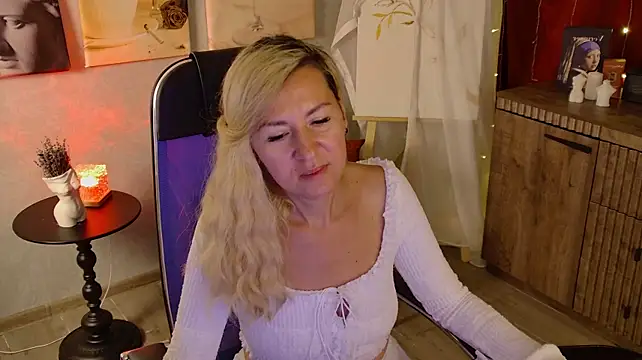 DonnaSmitth stripchat live cam model
