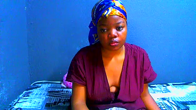 AlliBabe stripchat live cam model