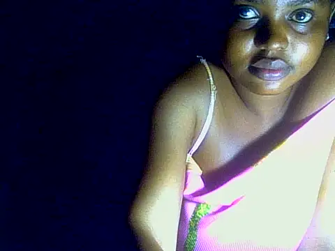 Yaspretty6 stripchat live cam model