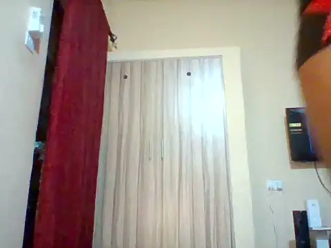 Heavy-Beauty stripchat live cam model