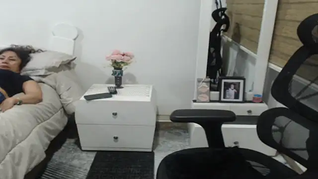 jesy_hot stripchat live cam model