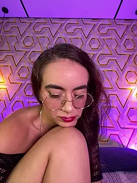 MelanyyJhonson15 stripchat live cam model