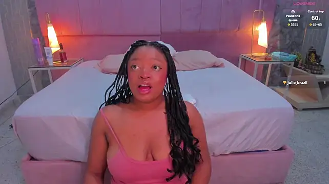 Chloest_ stripchat live cam model