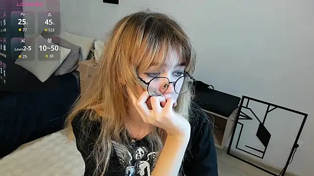 JanitaPhurrough stripchat live cam model