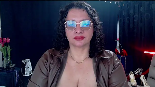 Aleja_Gonzales stripchat live cam model