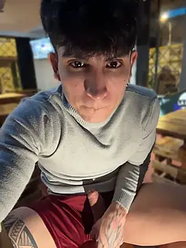 _Tomy08calderon stripchat live cam model