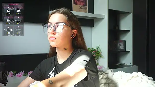 EvaAndLuna stripchat live cam model