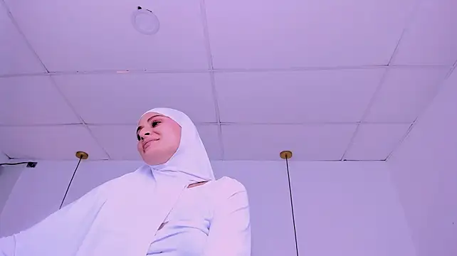 aisha_k stripchat live cam model
