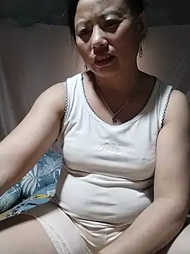 whatmes stripchat live cam model