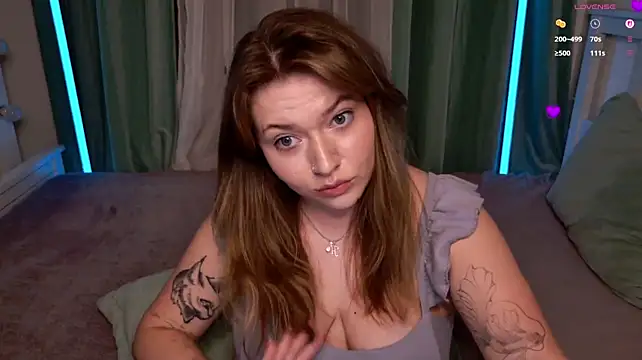 Evahadson stripchat live cam model