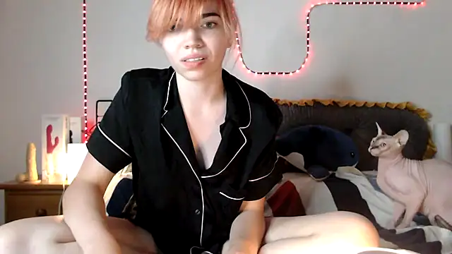 olivka-flower stripchat live cam model