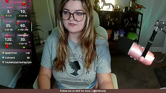 Briieverly stripchat live cam model