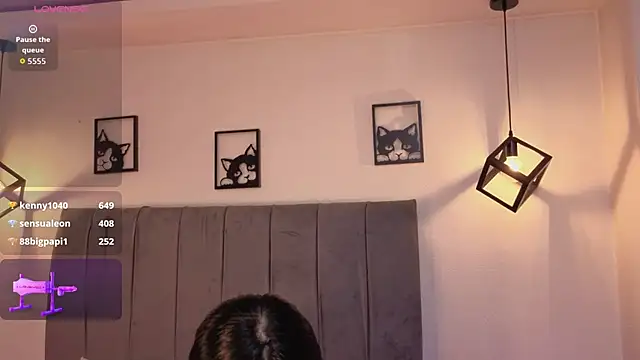 Pretty_Johnson_ stripchat live cam model