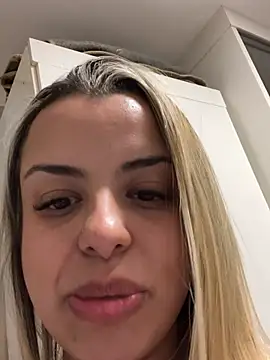 Patyyyy stripchat live cam model