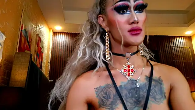 HorseCockDivine stripchat live cam model