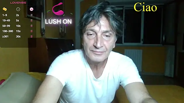 lattediyak stripchat live cam model