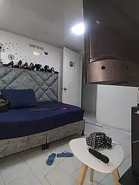 Shantey_Laurent stripchat live cam model