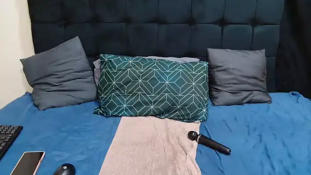 CaramelBootty stripchat live cam model