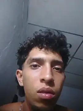 Noscay stripchat live cam model