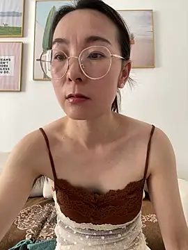 you-520 stripchat live cam model
