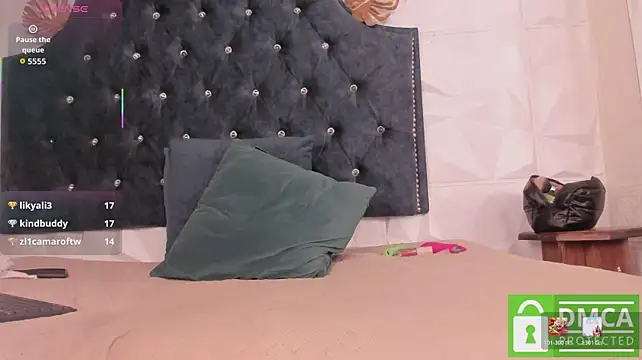 Chloe_moon1 stripchat live cam model