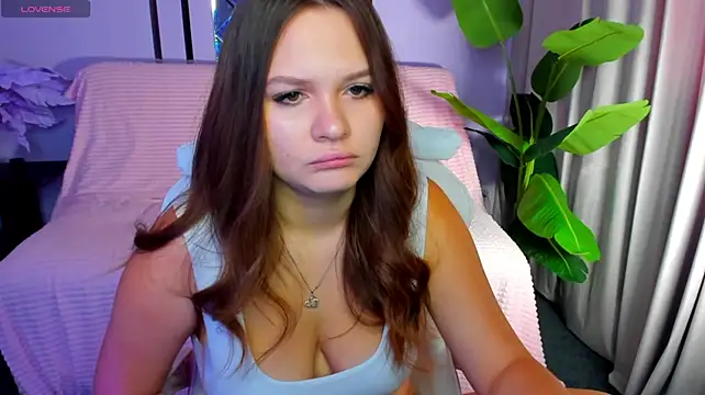 CutieChloee stripchat live cam model