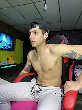 AlessandroAGT stripchat live cam model