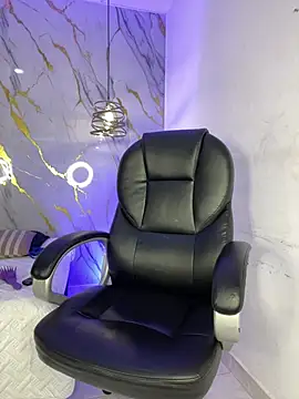 ScarlettRooseX stripchat live cam model
