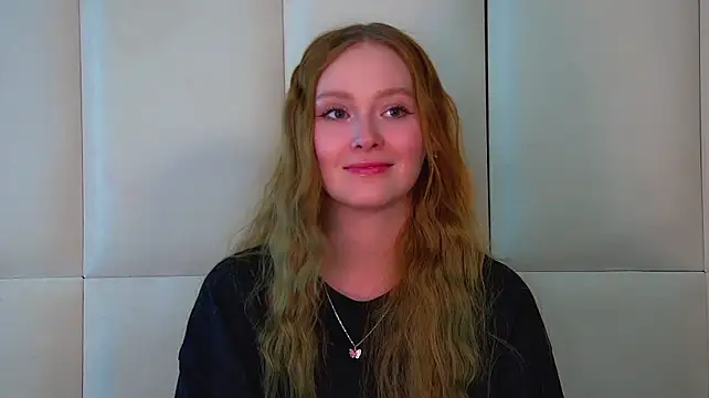 AgataFoxley stripchat live cam model
