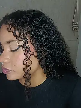 BrianaSweetxxx stripchat live cam model